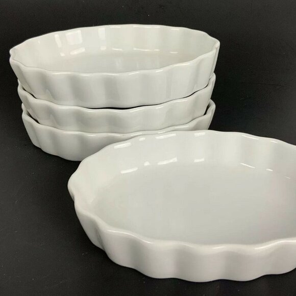 Sur La Table White Ceramic Oval Quiche Casserole Dishes Set Of 4 Scalloped Edge - Picture 2 of 5